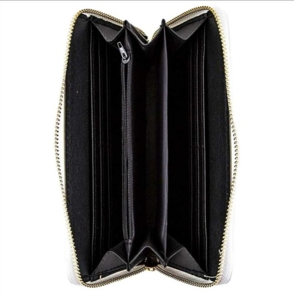 High Fashion Wallet - Picture 2 of 2